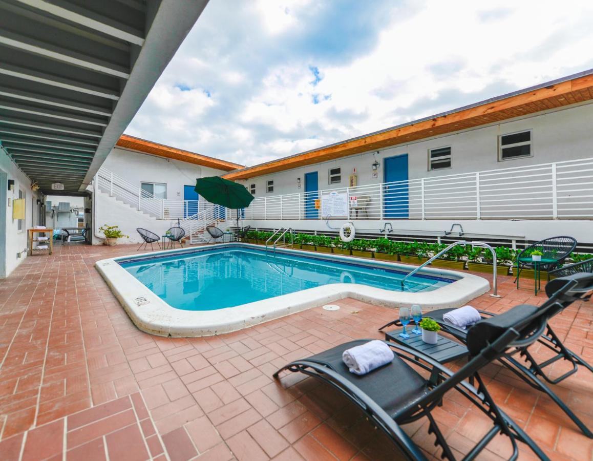 Fantastic 1 Bedroom With Pool Steps From The Beach #43 Hollywood Extérieur photo
