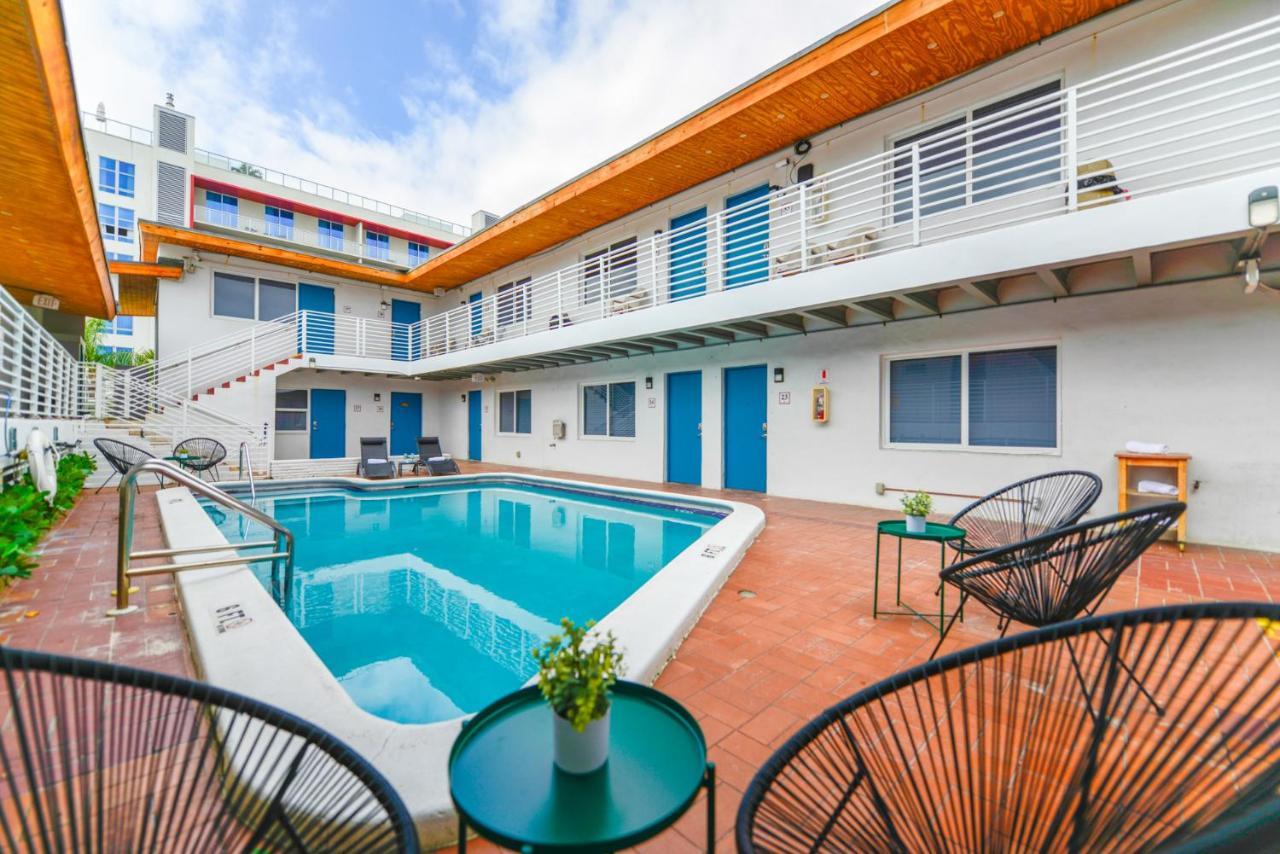 Fantastic 1 Bedroom With Pool Steps From The Beach #43 Hollywood Extérieur photo