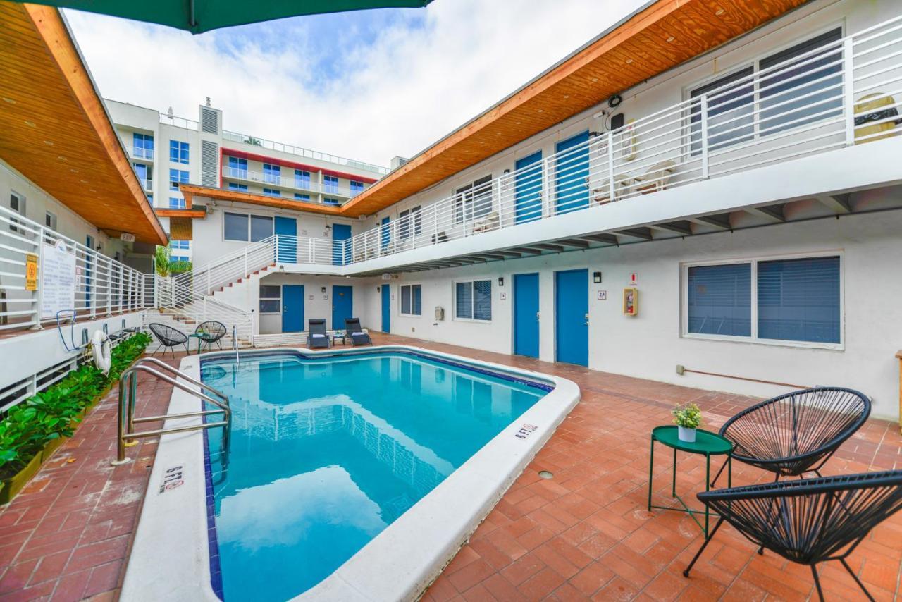 Fantastic 1 Bedroom With Pool Steps From The Beach #43 Hollywood Extérieur photo